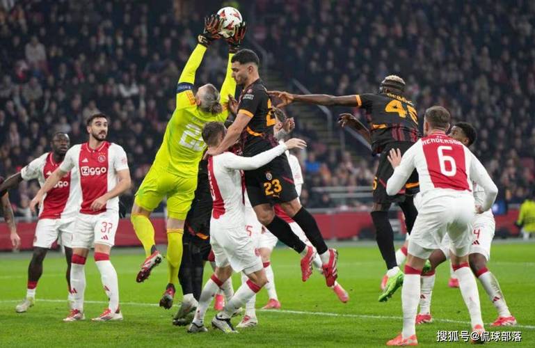 3分钟3球！穆勒送助攻温哥华先下一城，随后西雅图1分钟2球反超