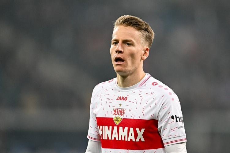 带刀后卫！吉拉西回做，扬-库托跟进抽射得手，多特1-1扳平莱比锡