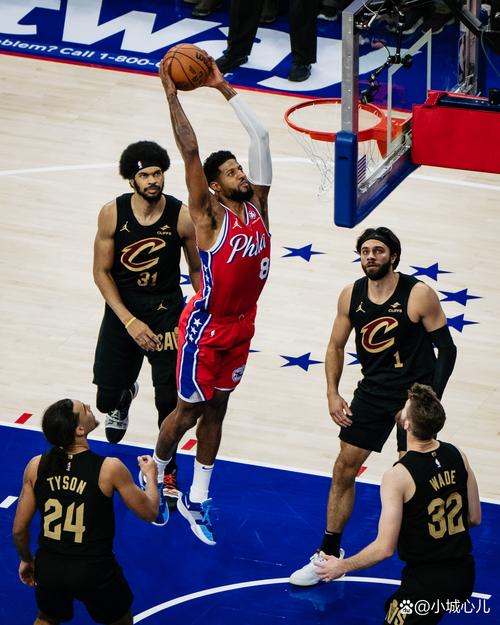 米切尔：朗佐能组织防守&三分也进步了 他能为队友创造得分机会