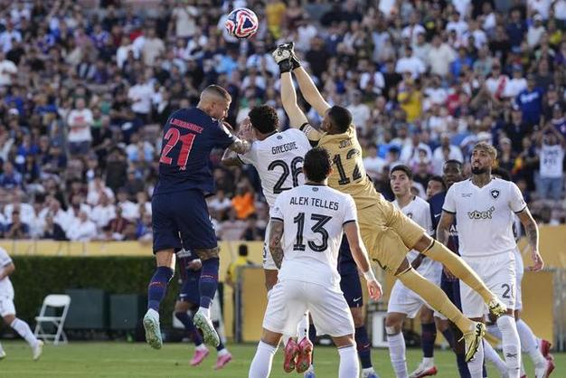 多特读秒绝杀!凯尔:虽然进球来得晚,但胜利实至名归