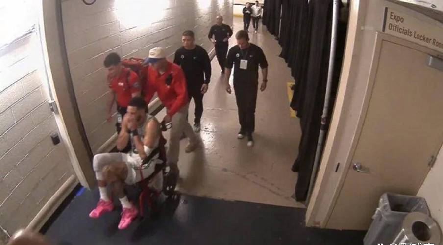 亚沙里社媒晒恢复训练照片:很高兴度过艰难时期后重返球场