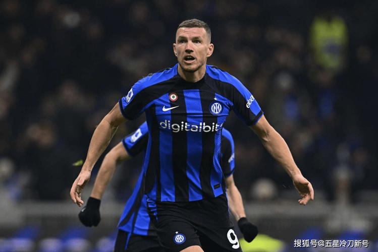 致敬！国米官方社媒赛后晒哲科照片：一日蓝黑，终生蓝黑